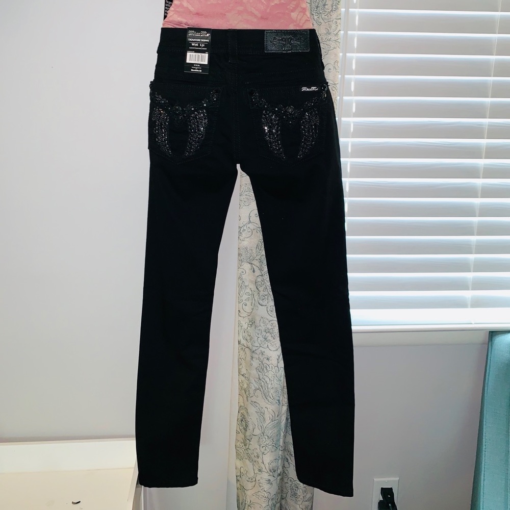 **BRAND NEW** Women’s Miss Me Black Skinny Jeans